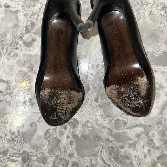 STUART WEITZMAN BLACK NAPPA STILTS CLOSED TOE PUMPS ~ WOMENS US SIZE: 7 M - Picture 6 of 7